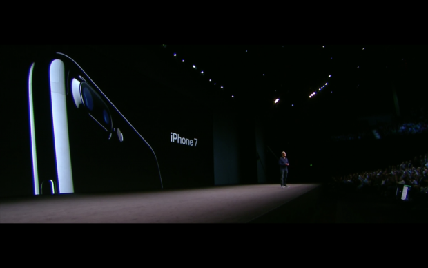 Apple iPhone 7 (Bild: Apple/Screenshot: Golem.de)